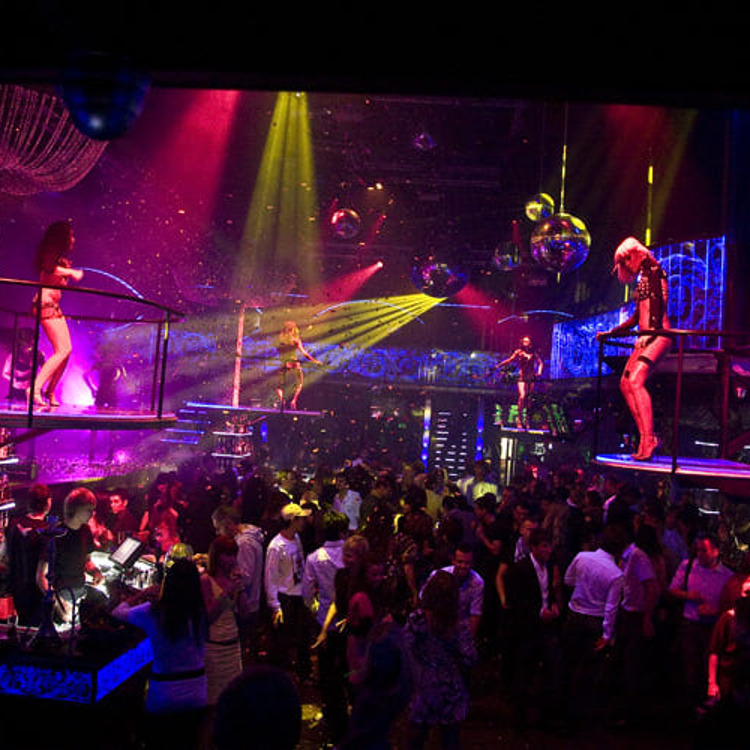 Найт клаб москва. Клубы москвы в воскресенье. Ближайший дискотека. Московские ночные клубы. Клуб москва в москве.