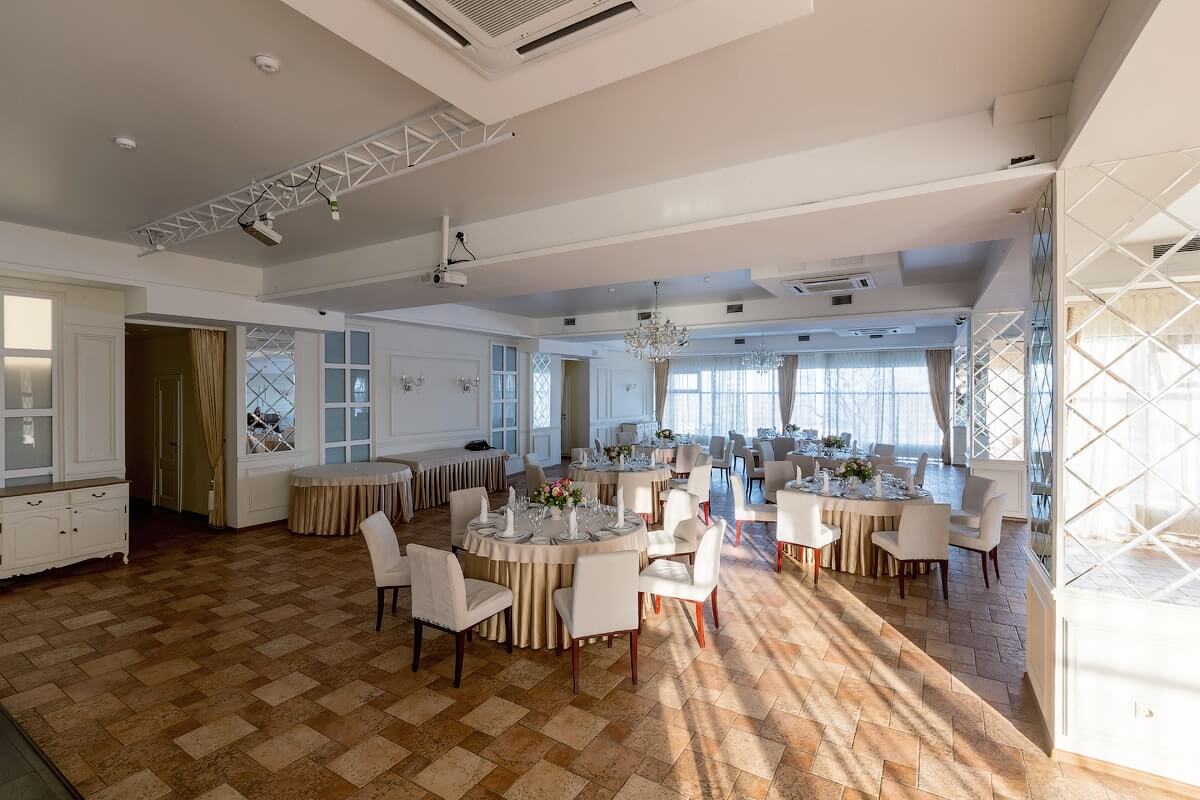 фото помещения Банкетные залы Vысота 22 на 2 мест Краснодара