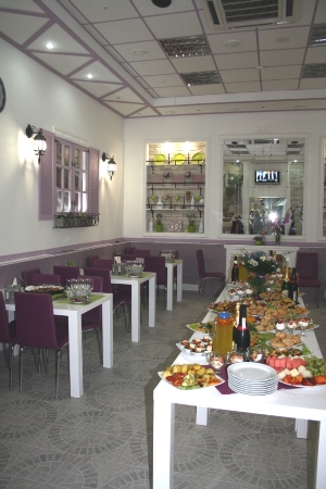 фотка зала Кафе Самобранка-Радуга на 2 мест Краснодара